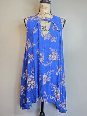 Free People Blue Floral Keyhole Neck Shift Dress Medium